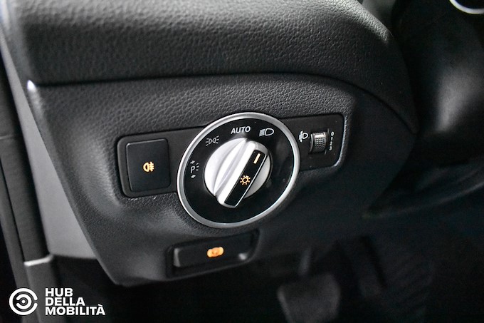 MERCEDES-BENZ CLA 180 d S.W. Automatic Sport